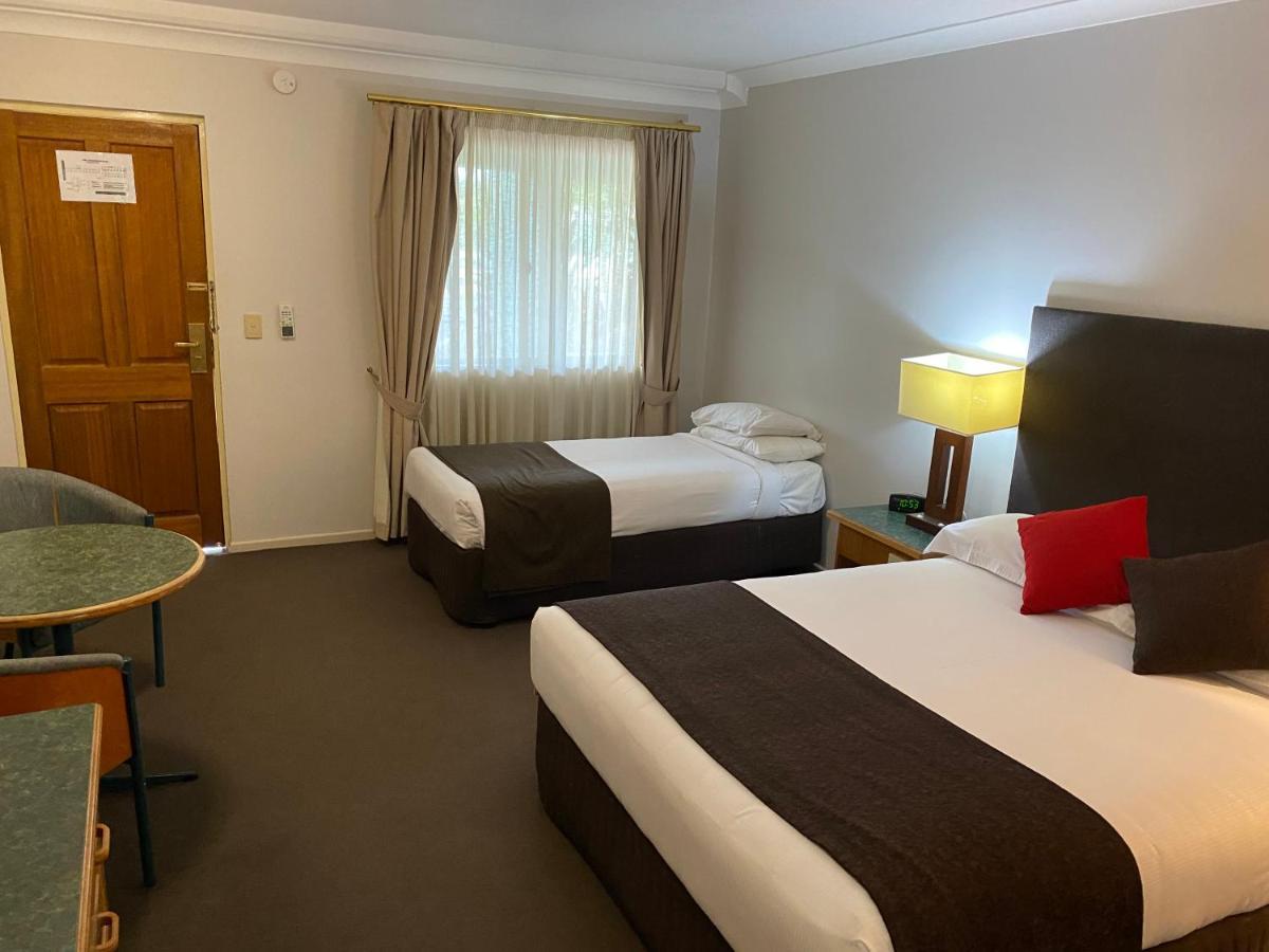 麦克内文斯洛根公园汽车旅馆 Loganholme 外观 照片